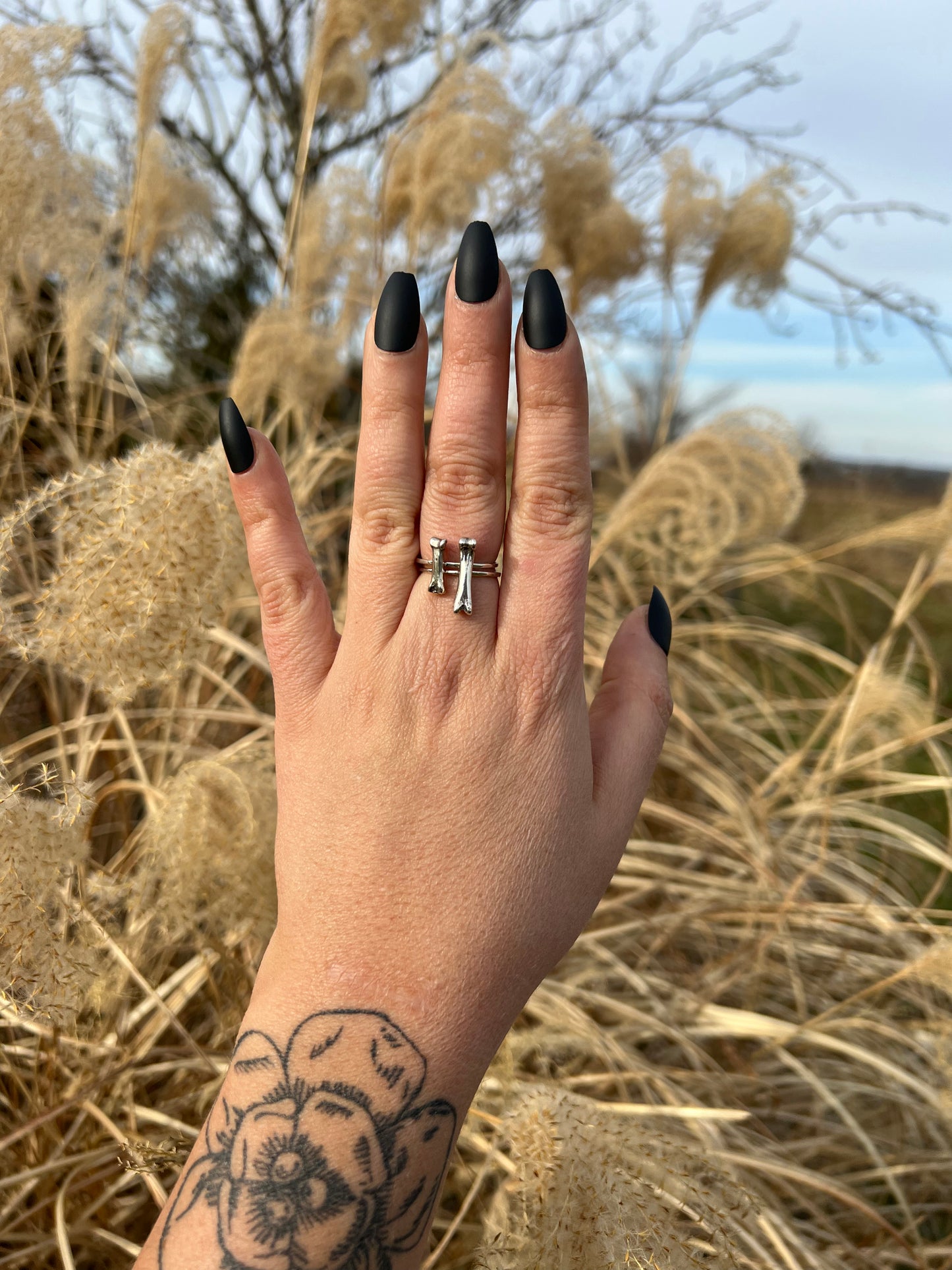 Short Fox Toe Bone Ring