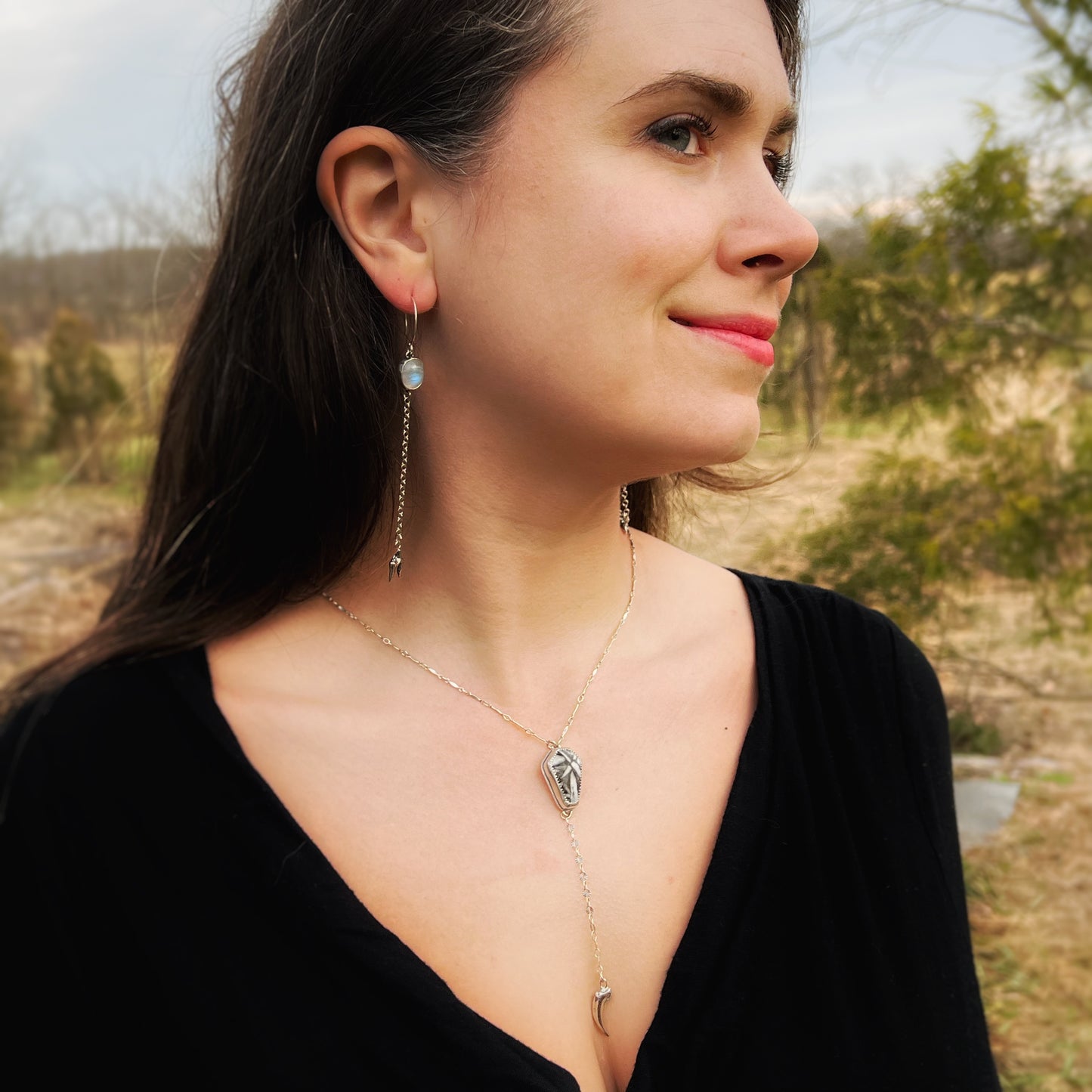 Pinolith Coffin Stone with with fox claw charm Lariat necklace