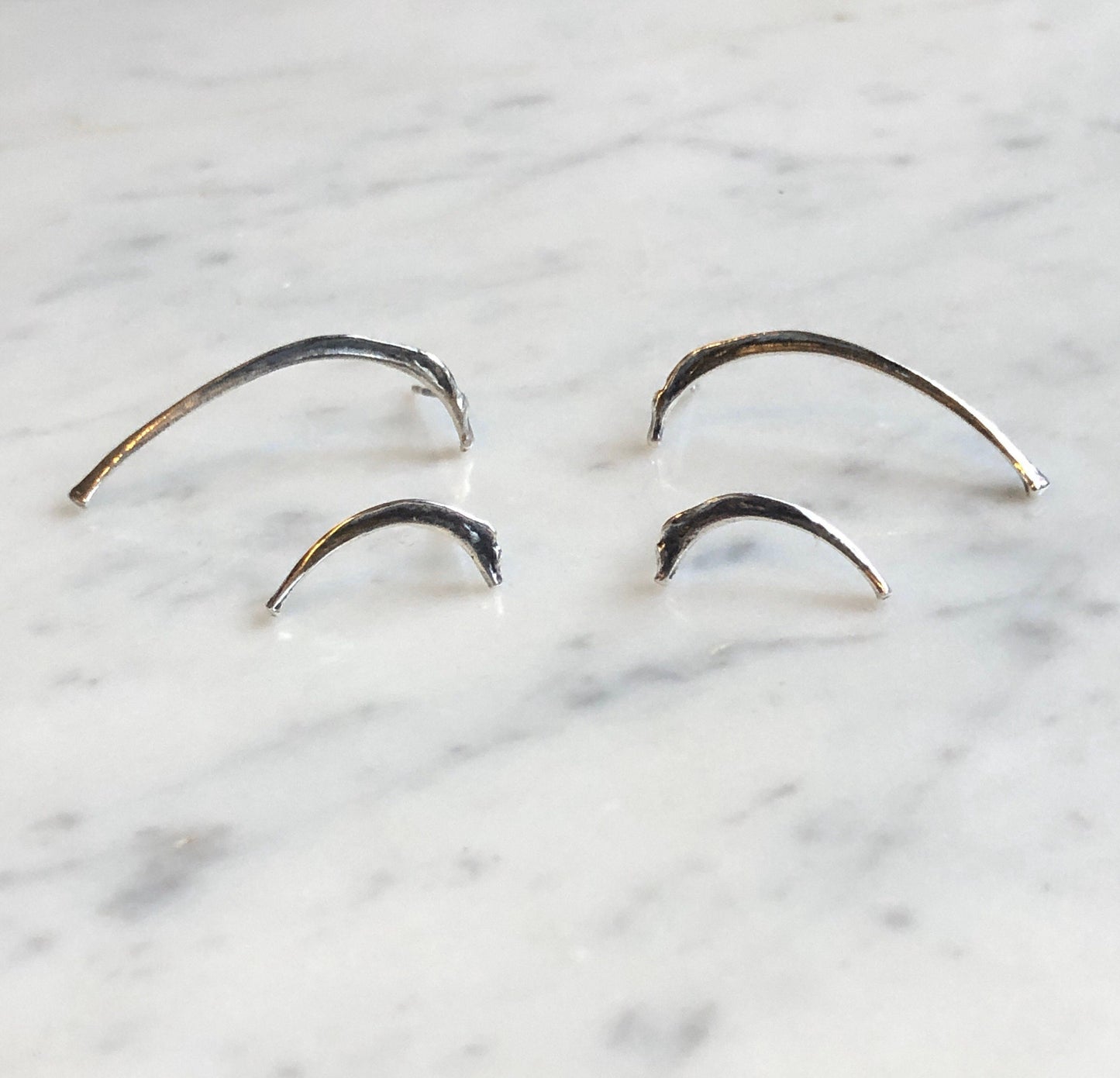 Short Squirrel Rib stud earrings